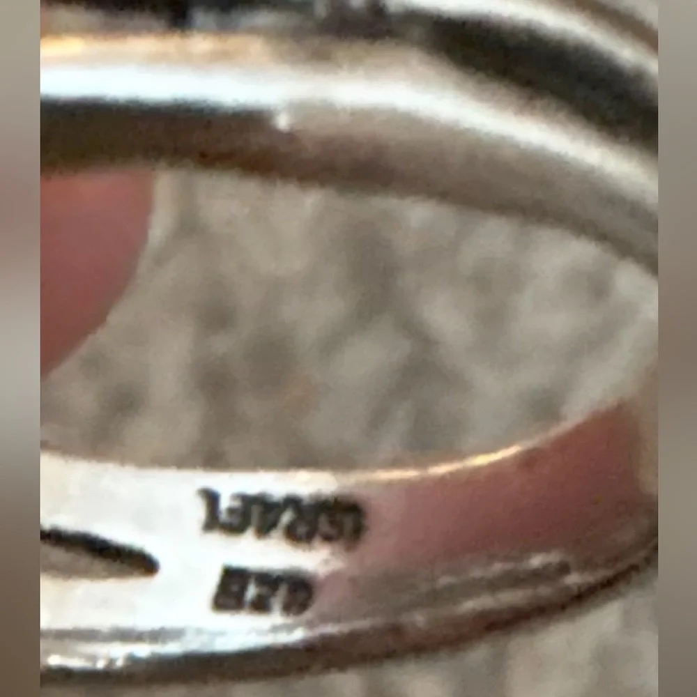 GUC cross Or Paz ring made in Israel. Size 8 stamped .925